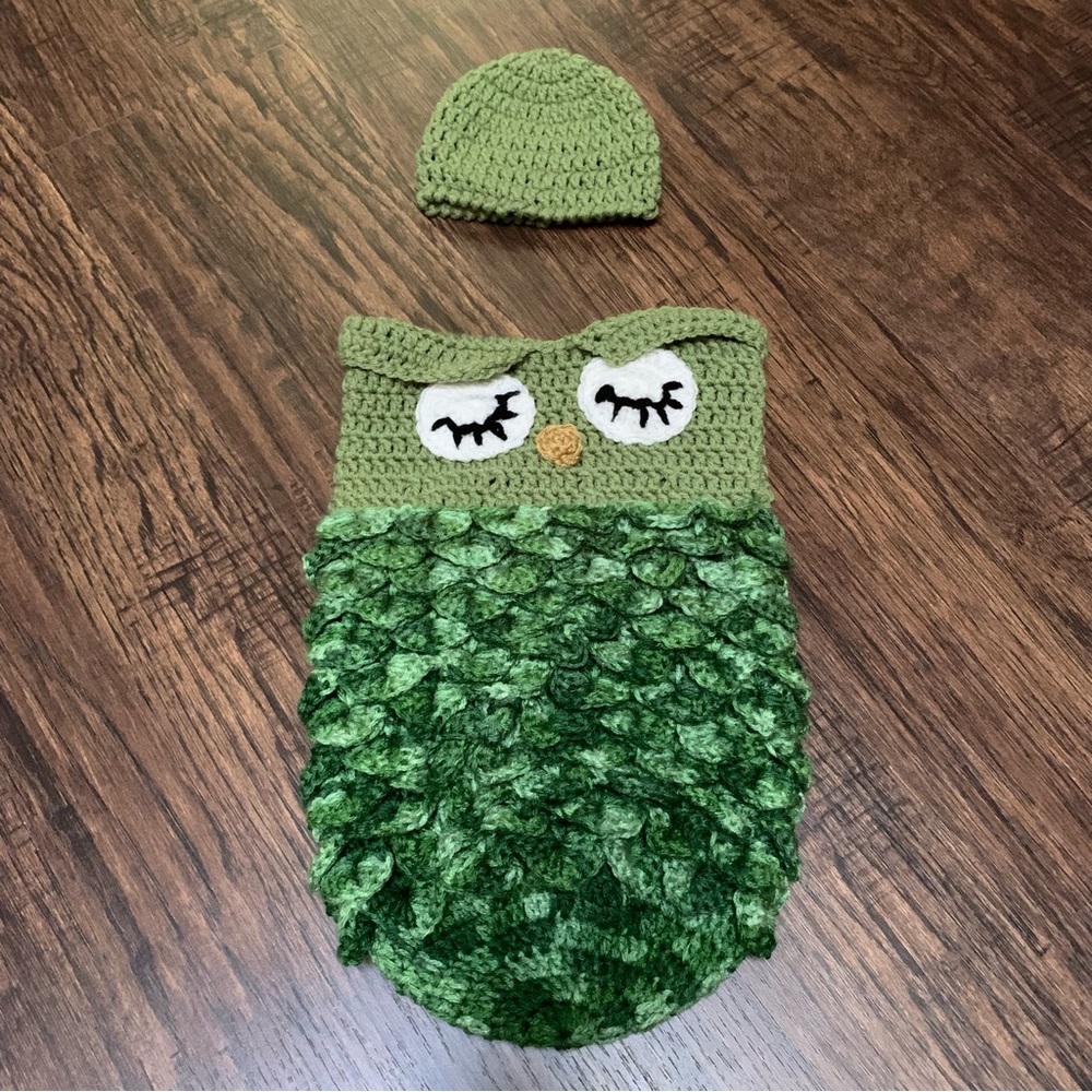 Crochet infant owl cocoon